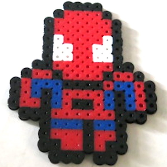 Perler Avengers Keychain or Magnets - Picture 5 of 8
